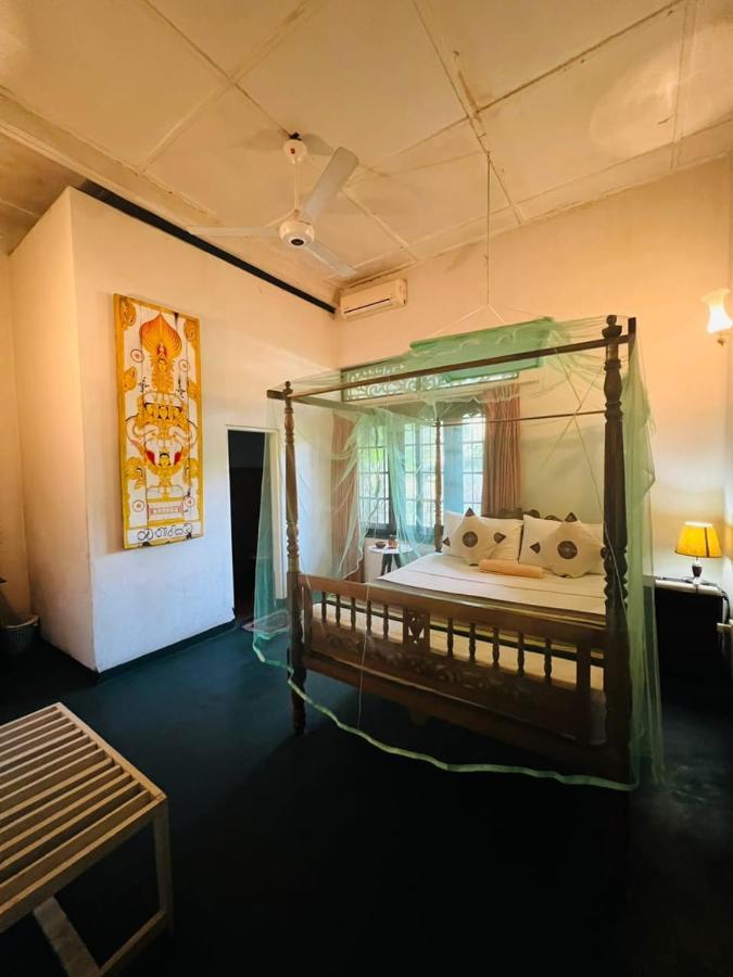 Traditional Kandyan House Exterior foto