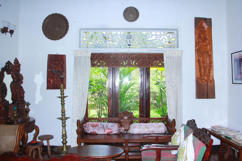 Traditional Kandyan House Exterior foto